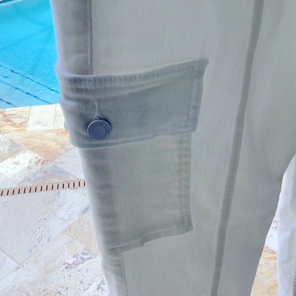 NWOT, Judy Blue, White Cargo Jeans - Picture 5 of 8